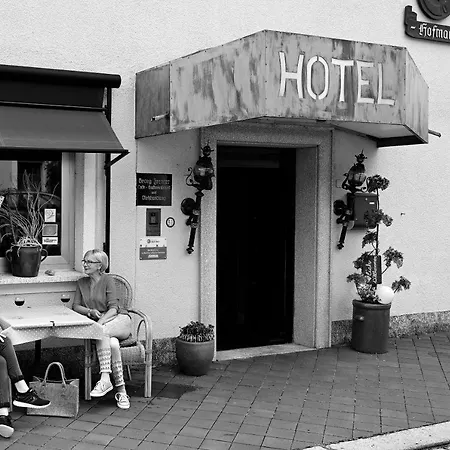 Zrenners Garni Gasthof 3*