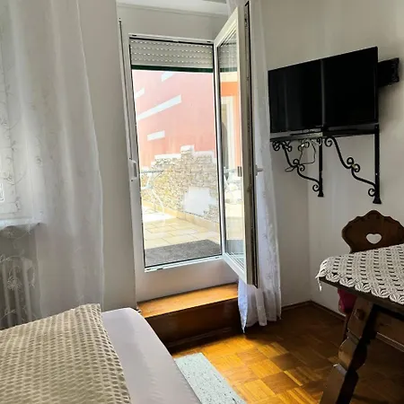 Zrenners Garni 3* 발드사센