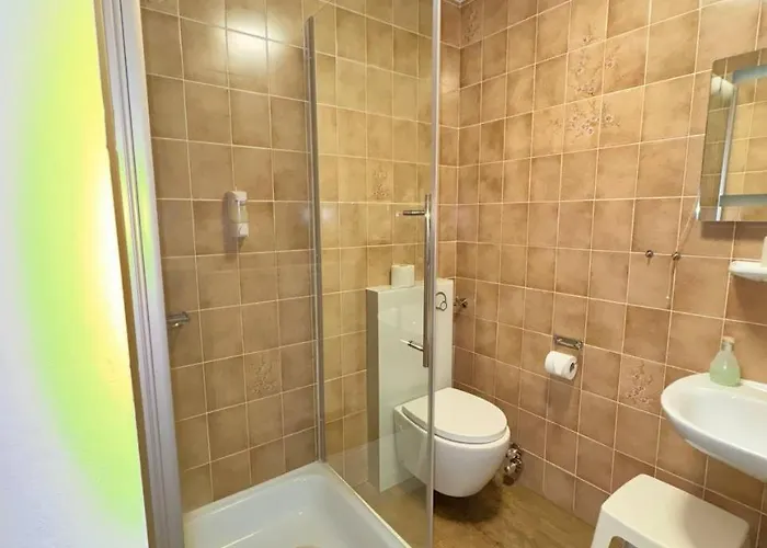Zrenners Garni 3*